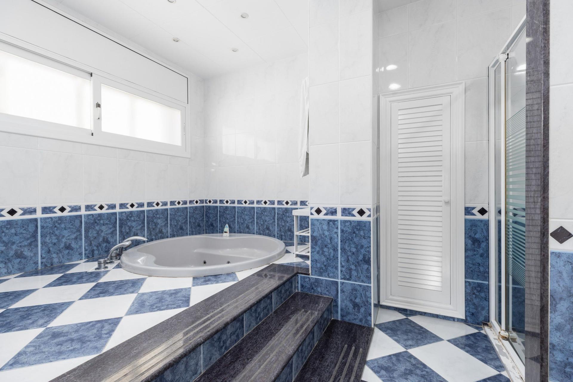 Photo 72 de l'annonce.