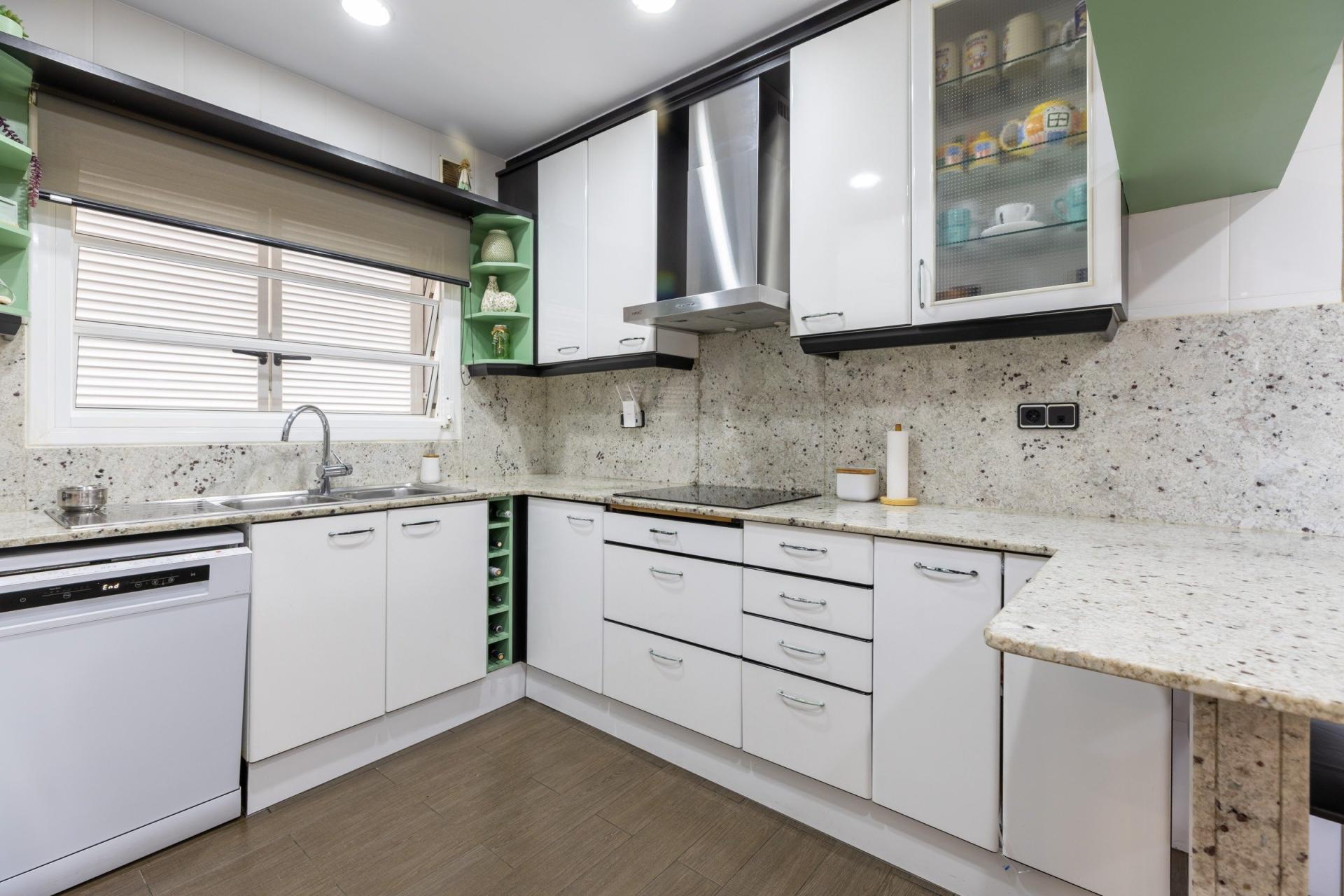 Photo 64 de l'annonce.