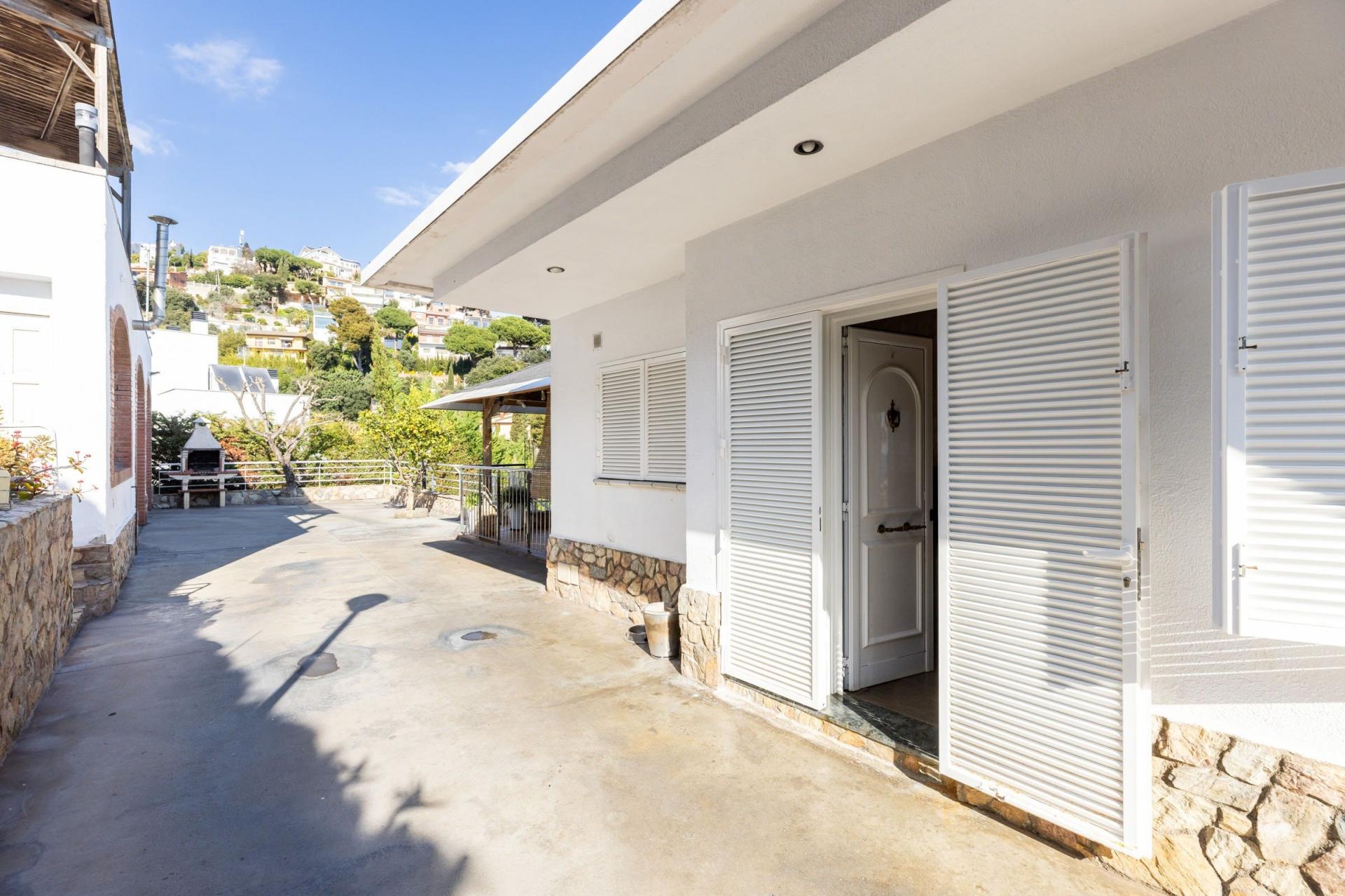 Photo 38 de l'annonce.