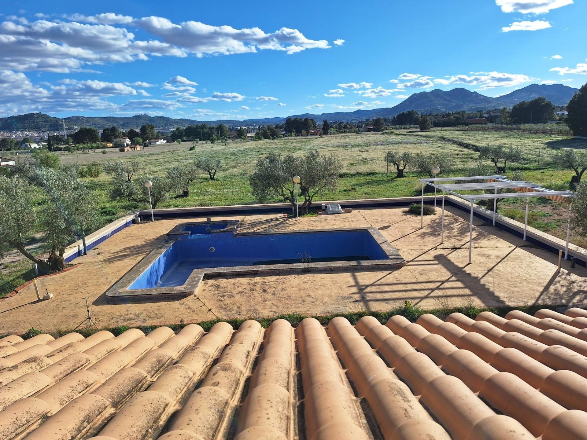 Photo 22 of the listing.