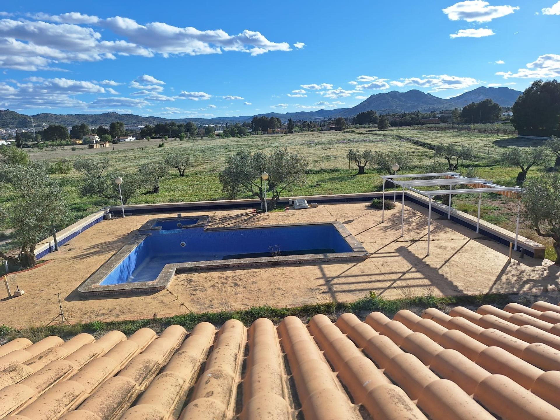 Photo 23 of the listing.