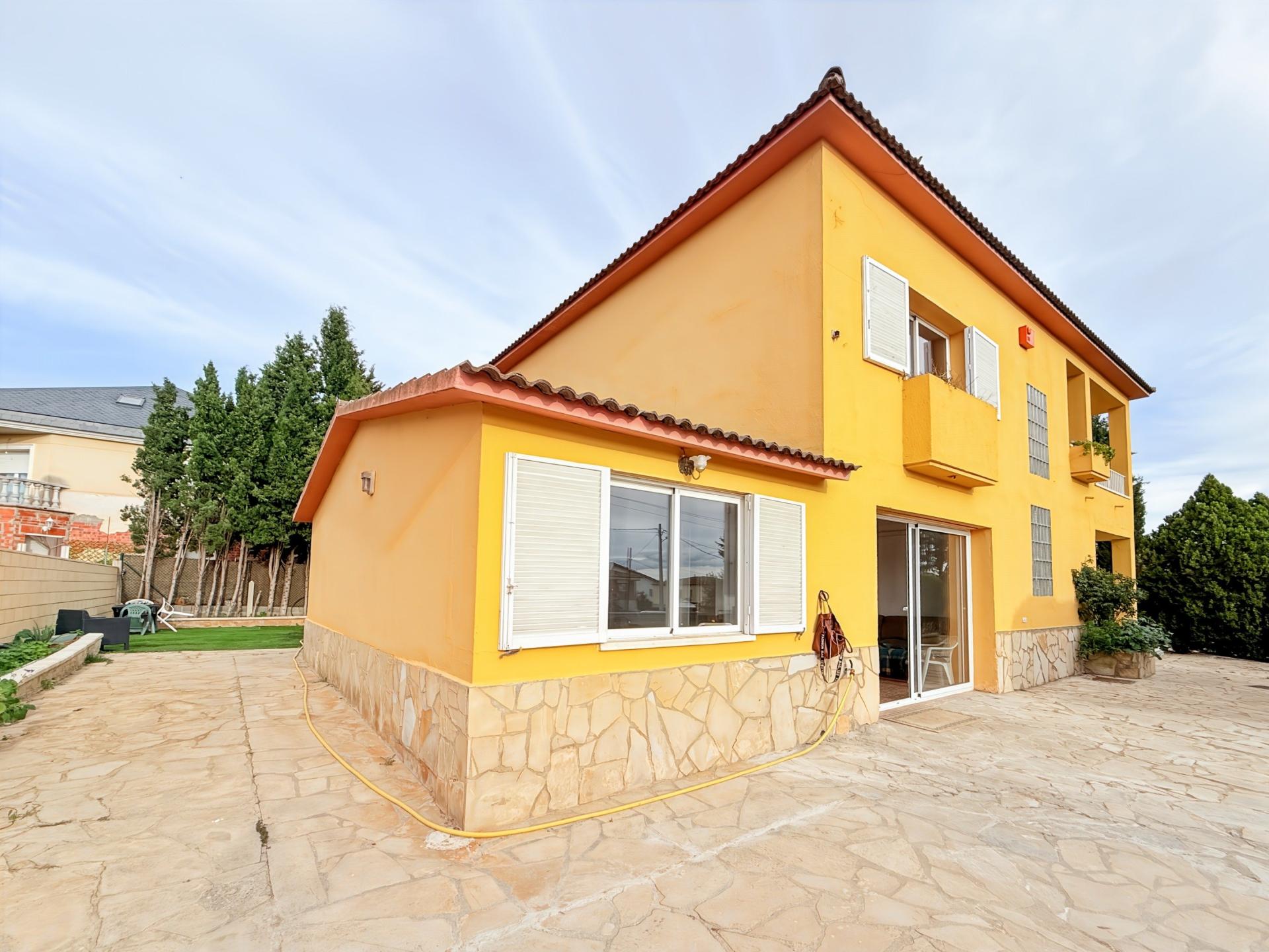 Photo 48 de l'annonce.