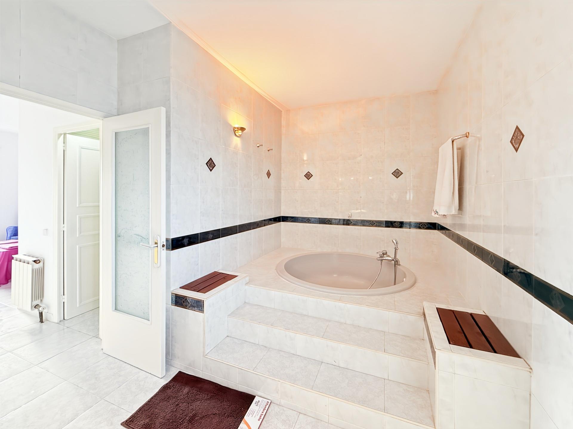 Photo 40 de l'annonce.