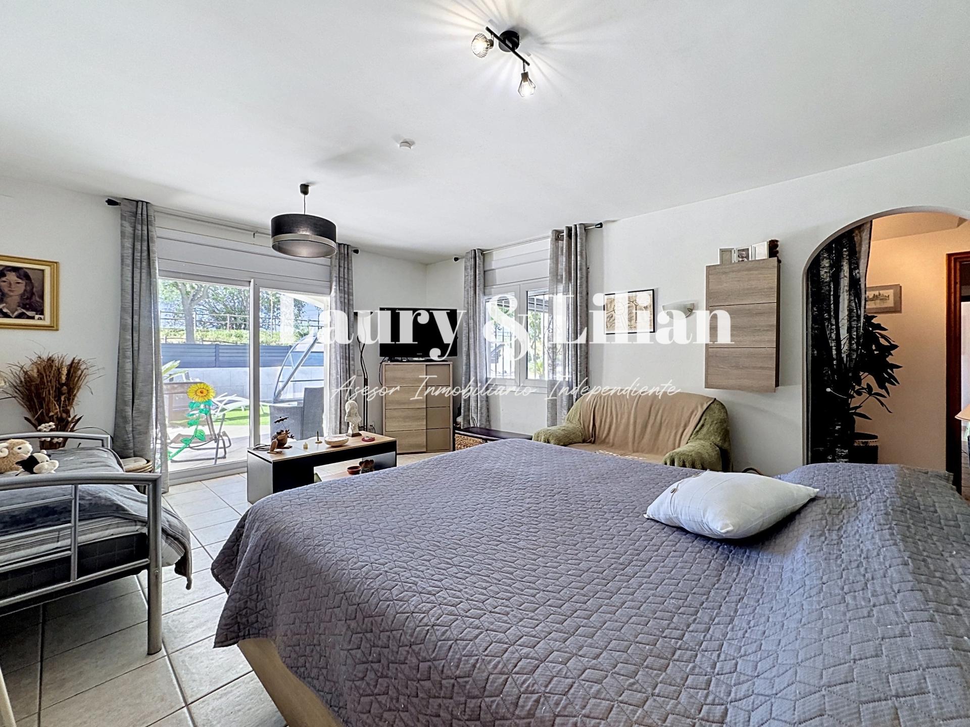 Photo 21 of the listing.