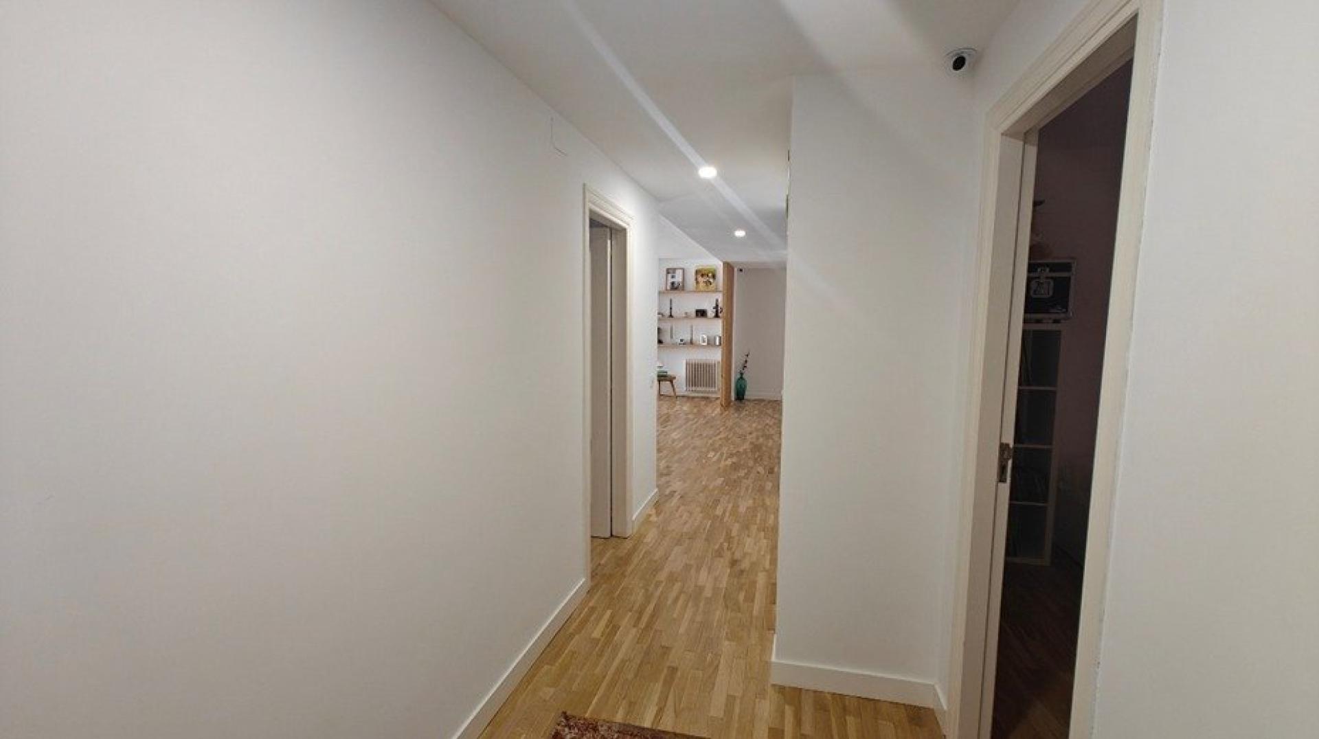 Photo 11 of the listing.
