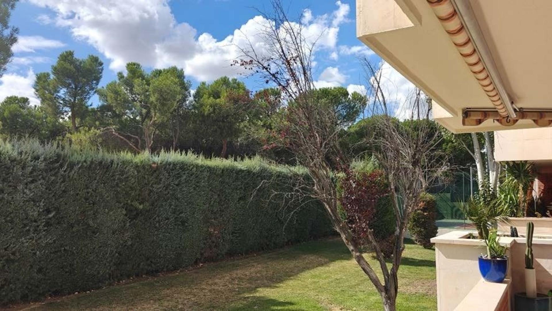 Photo 8 of the listing.