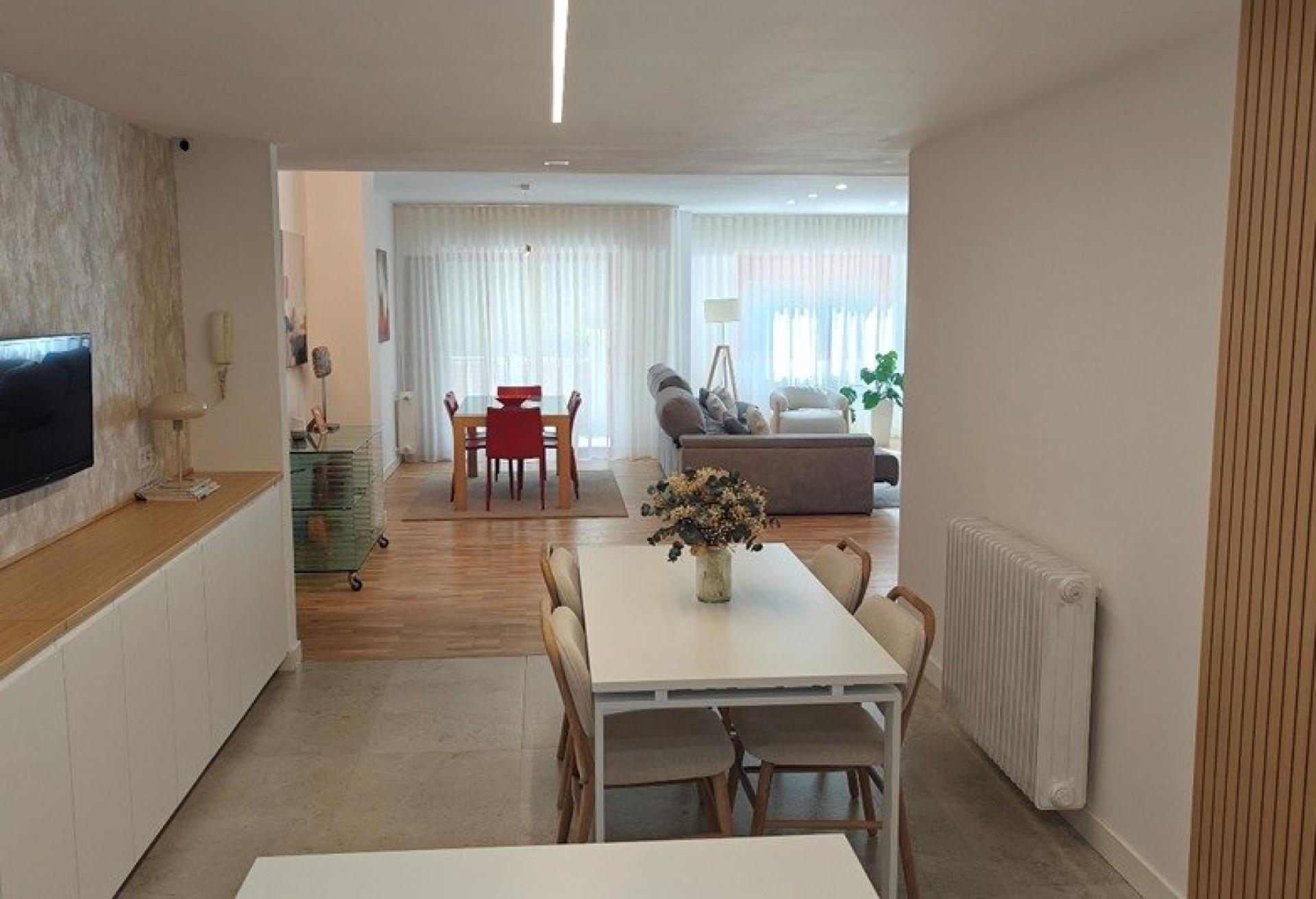 Photo 4 of the listing.
