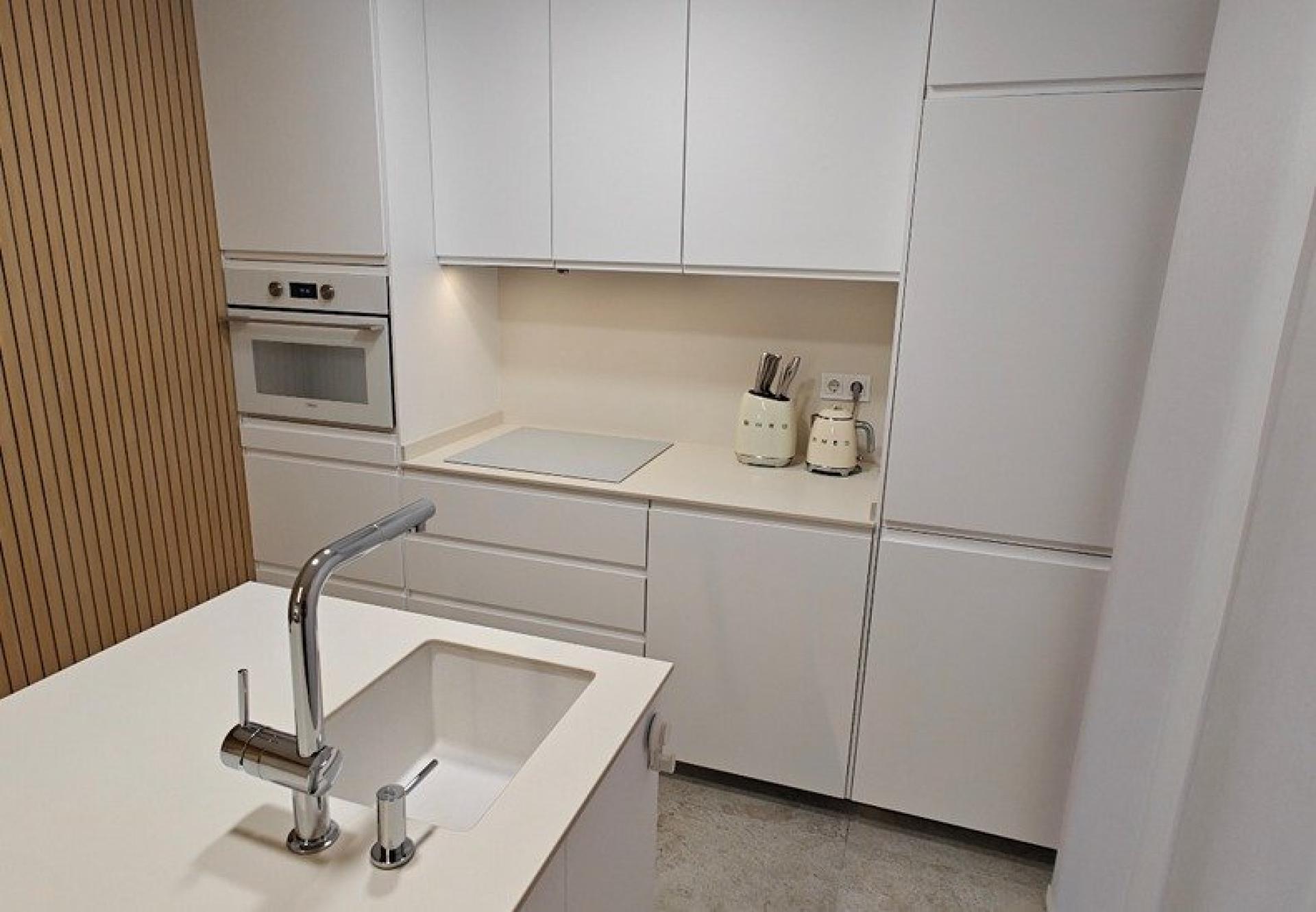 Photo 5 of the listing.