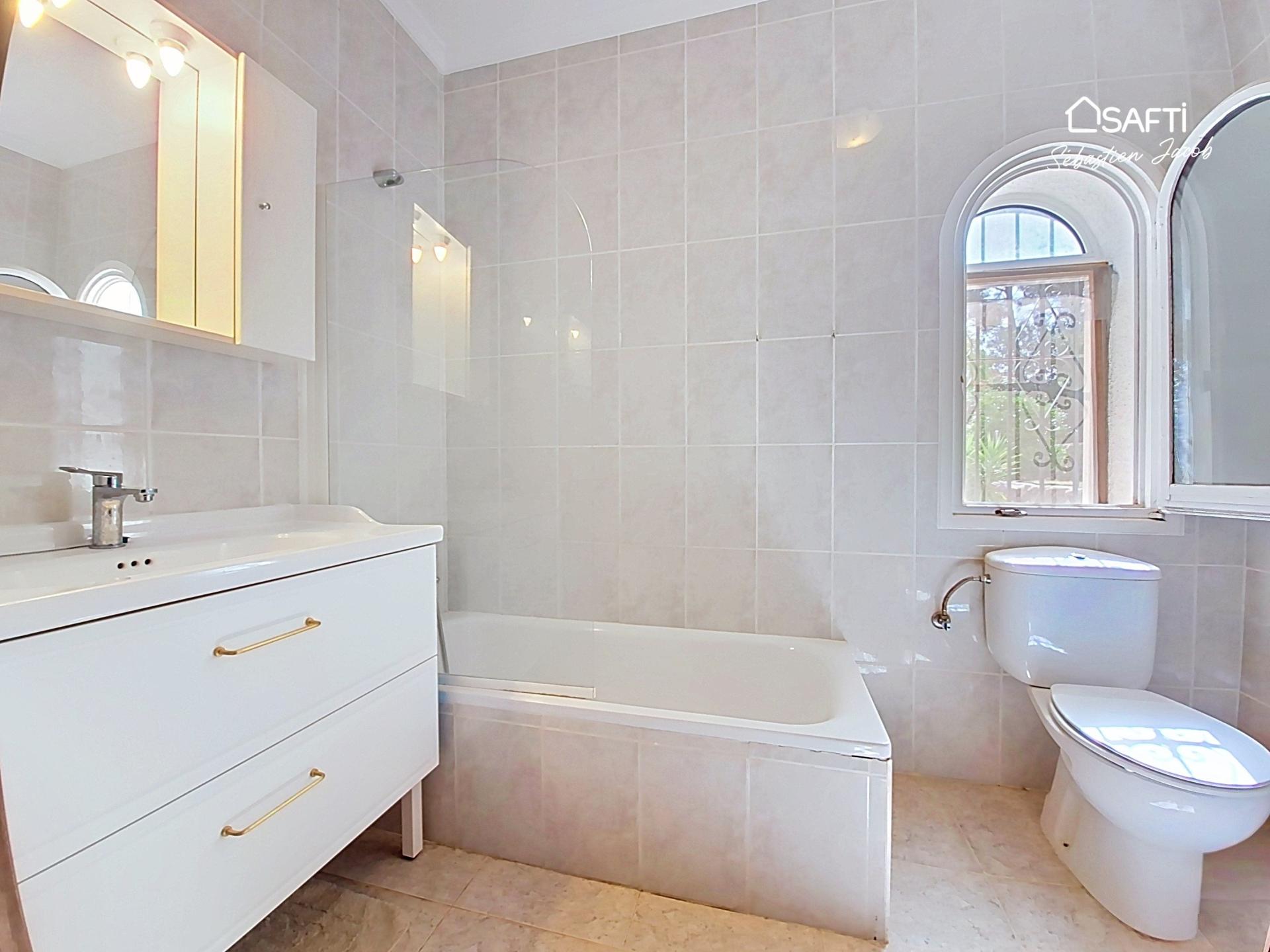 Photo 19 of the listing.