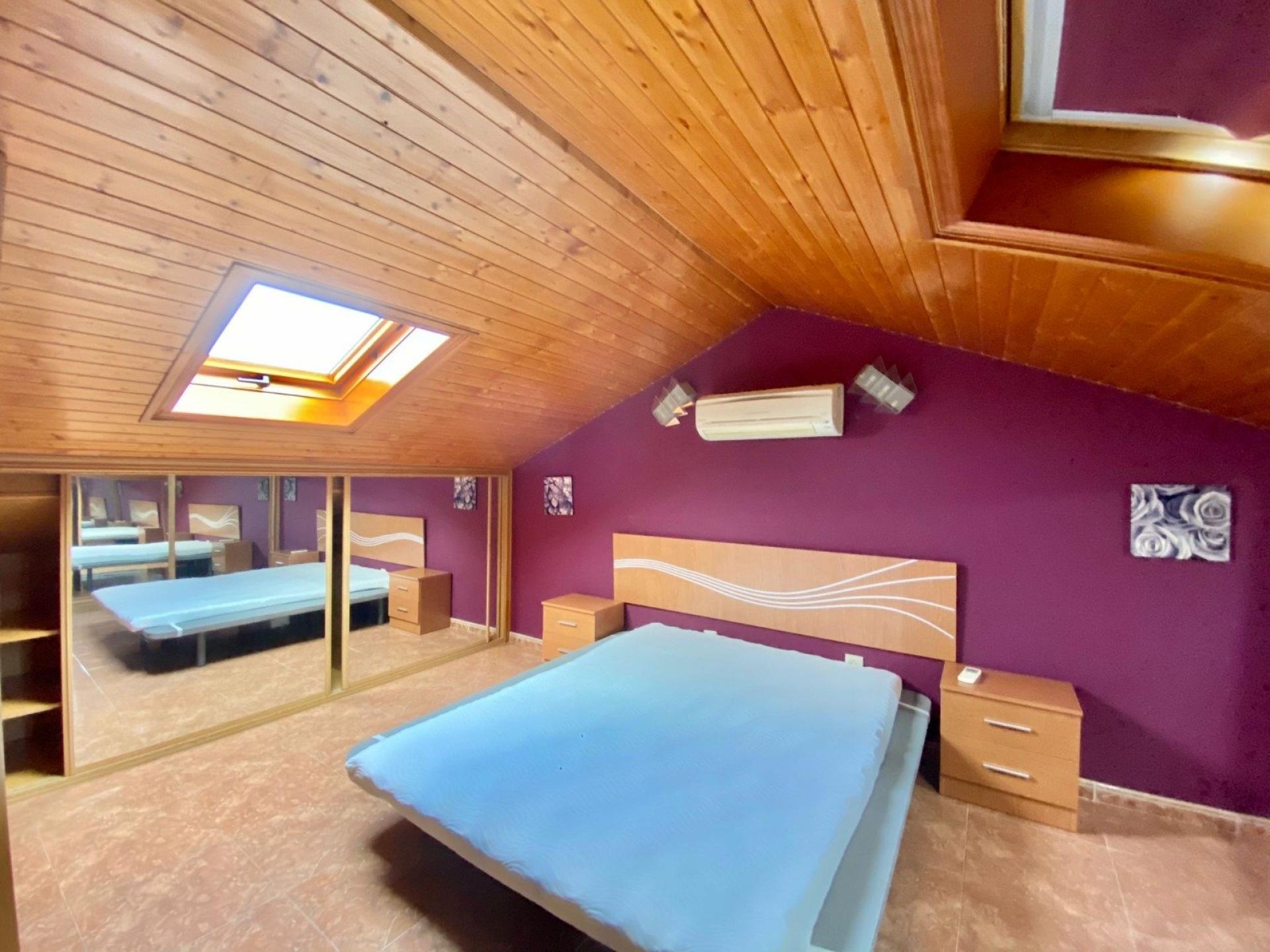 Photo 6 of the listing.