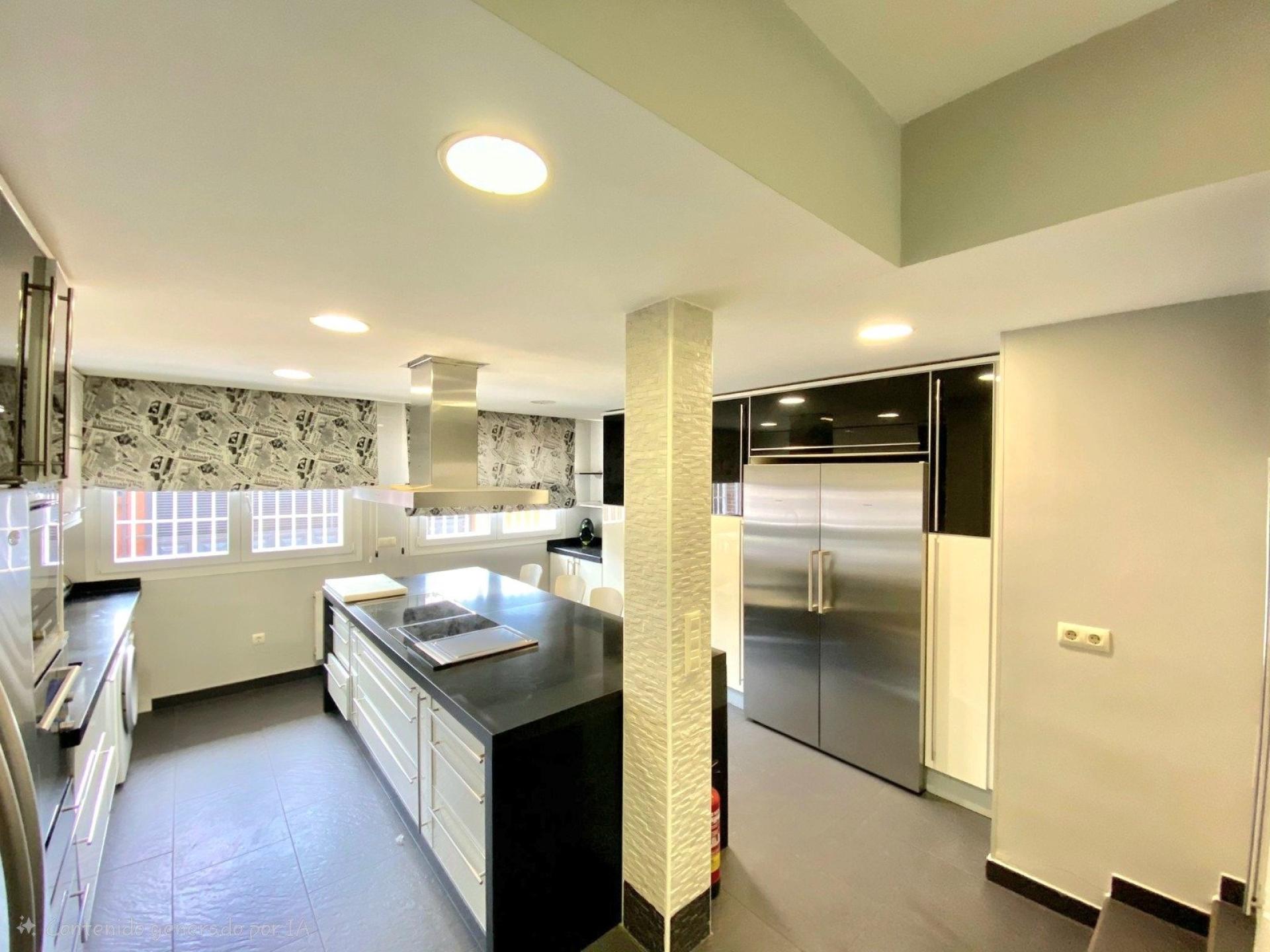 Photo 2 of the listing.