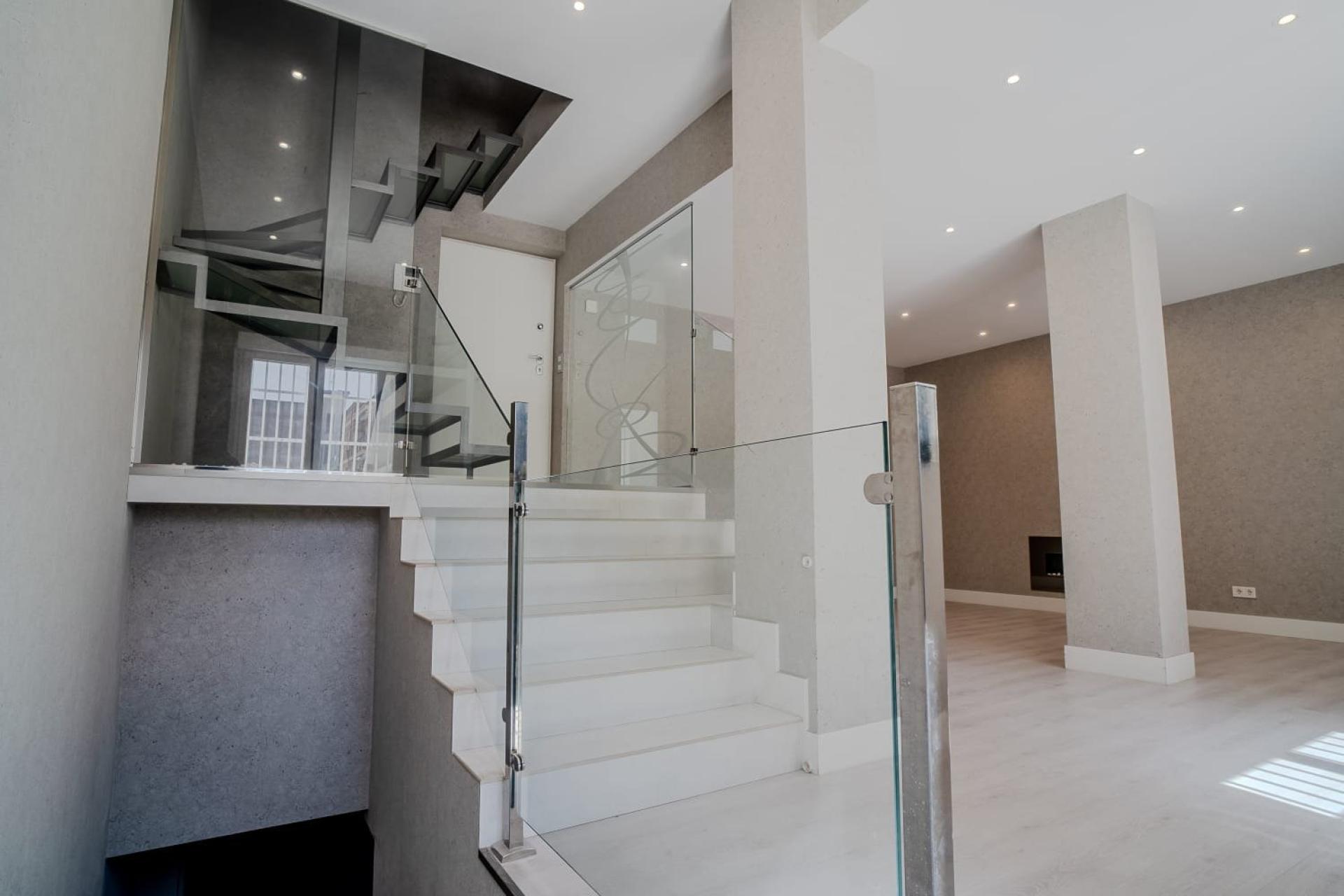 Photo 3 of the listing.